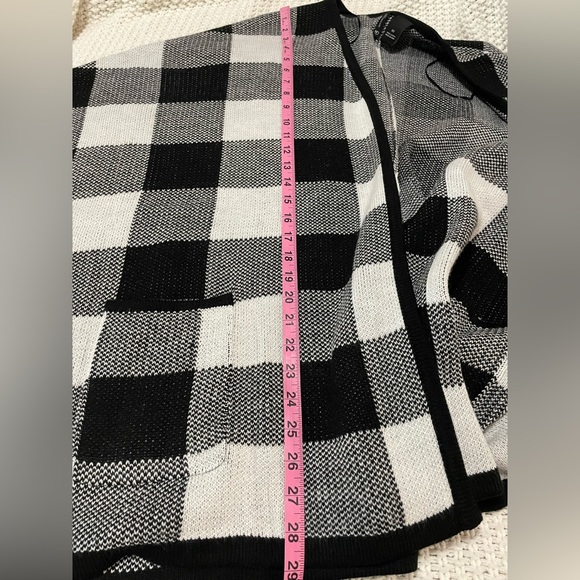 New Directions Wrap (size 0X) - Picture 3 of 4